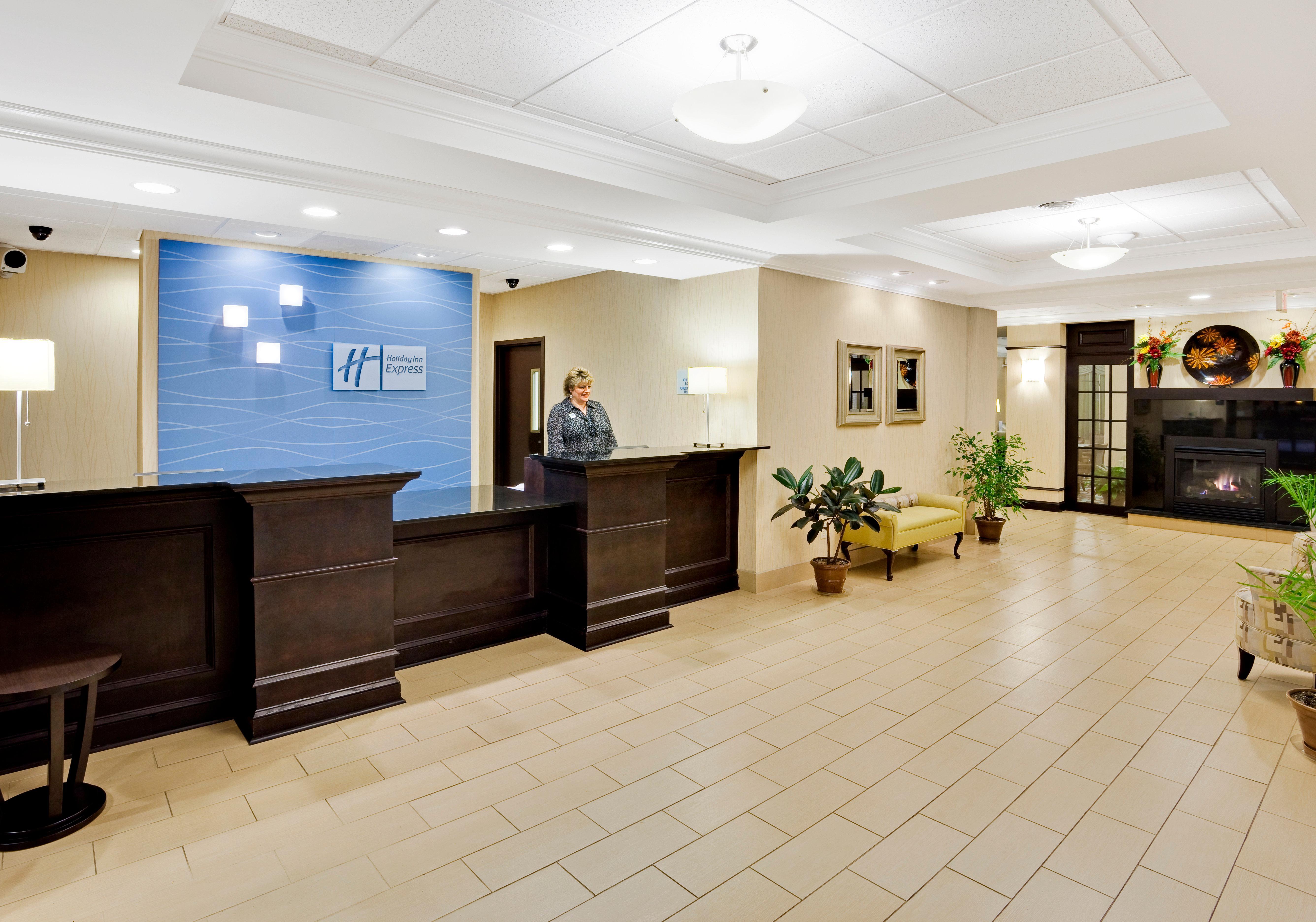 Holiday Inn Express Hotel & Suites Lebanon By Ihg Экстерьер фото